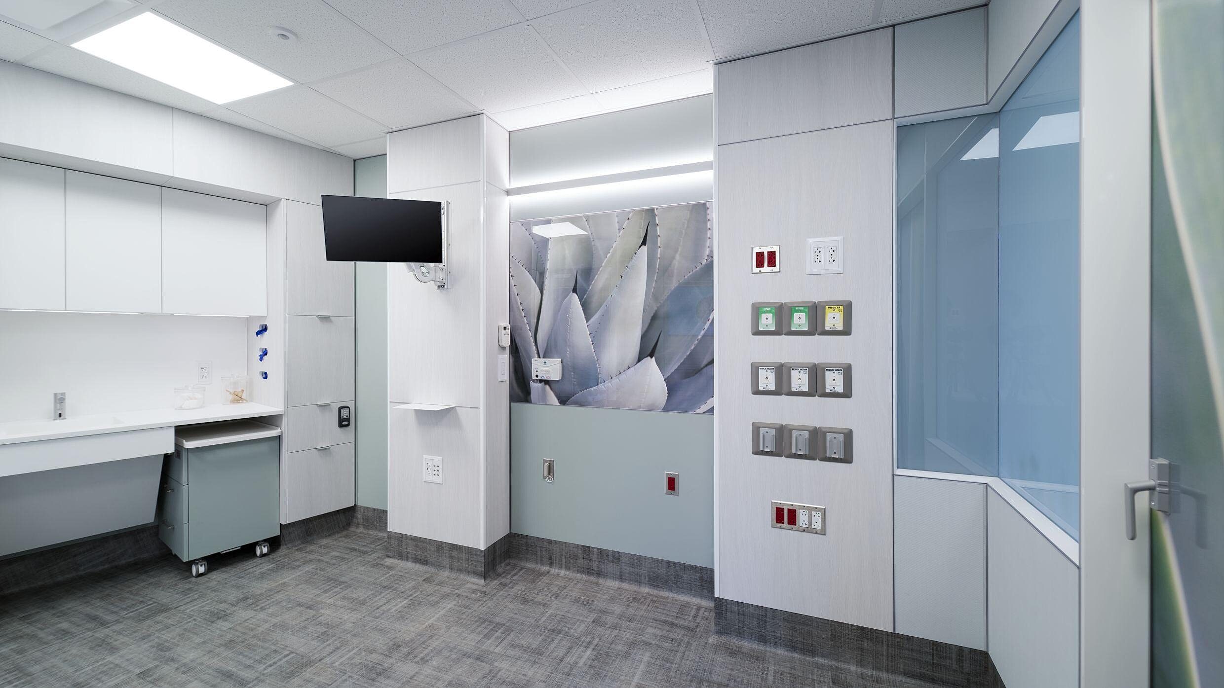 DIRTT Healthcare3